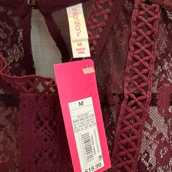 NWT Xhilaration Women's Burgundy Embroidered Lace Overlay Sleeveless Top M - Picture 4 of 9